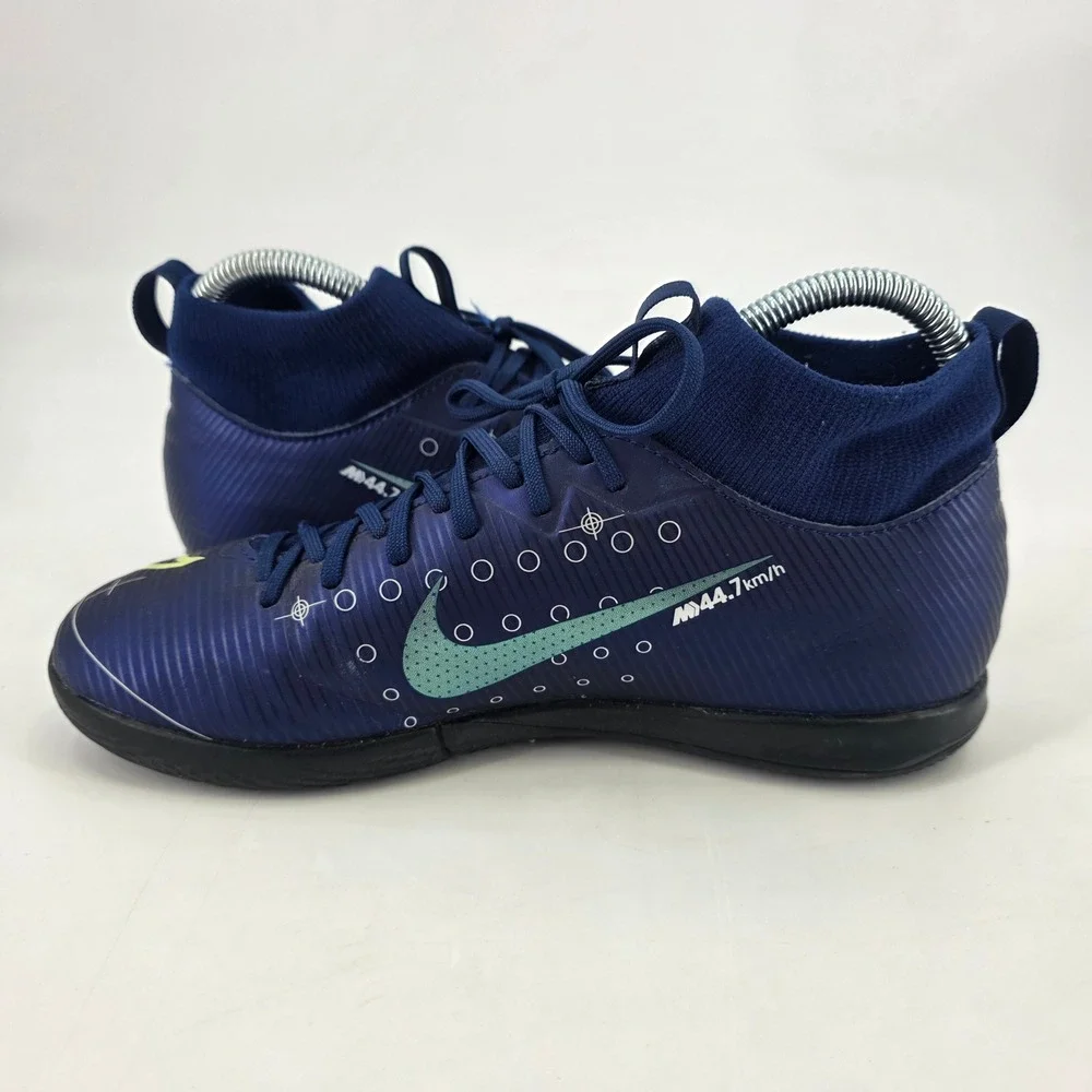 NIKE MERCURIQL SUPERFLY 7 ACADEMY MDS SOCCER SHOES KIDS SIZE 5.5Y WOMENS 7 BLUE